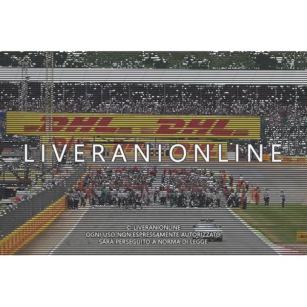 The grid before the start of the race. 05.07.2015. Formula 1 World Championship, Rd 9, British Grand Prix, Silverstone, England, Race Day. AG ALDO LIVERANI SAS ONLY ITALY