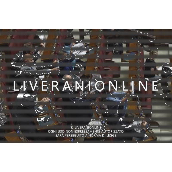 Roma - 09/07/2015 - Montecitorio - Voto finale sul disegno di legge di riforma della scuola - nella foto: Proteste dei deputati della Lega Nord con i cartelli con scritto Giu\' le mani dai bambini / Ph. Fabrizio Corradetti - Ag. Aldo Liverani Sas