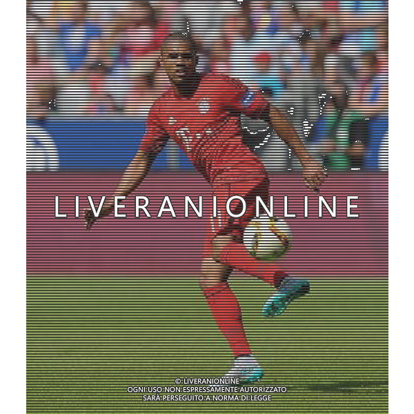 firo Fu§ball,Fussball, 11.07.2015 1. Bundesliga Saison 2015/2016 Team Presentation, TeamprŠsentation, FC Bayern MŸnchen, Muenchen, FCB, Einzelaktion, Douglas Costa, Bayern, $worldrightsEs gelten unsere AGB, einsehbar auf www.firosportphoto.de copyright by firo sportphoto: Coesfelder Str.207 48249 DŸlmen www.firosportphoto.de mail@firosportphoto.de (V o l k s b a n k B o c h u m - W i t t e n ) BLZ.: 430 601 29 Kt. Nr.: 341 117 100 Tel:Ê 02594 - 9916004 Fax:Ê02594 - 9916005 AG ALDO LIVERANI SAS ONLY ITALY