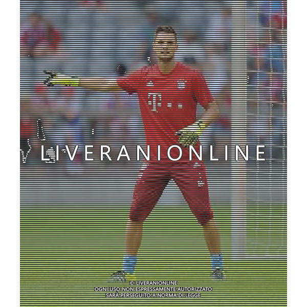firo Fu§ball,Fussball, 11.07.2015 1. Bundesliga Saison 2015/2016 Team Presentation, TeamprŠsentation, FC Bayern MŸnchen, Muenchen, FCB, ganze Figur, Gestik, Sven Ulrich, Bayern, $worldrightsEs gelten unsere AGB, einsehbar auf www.firosportphoto.de copyright by firo sportphoto: Coesfelder Str.207 48249 DŸlmen www.firosportphoto.de mail@firosportphoto.de (V o l k s b a n k B o c h u m - W i t t e n ) BLZ.: 430 601 29 Kt. Nr.: 341 117 100 Tel:Ê 02594 - 9916004 Fax:Ê02594 - 9916005 