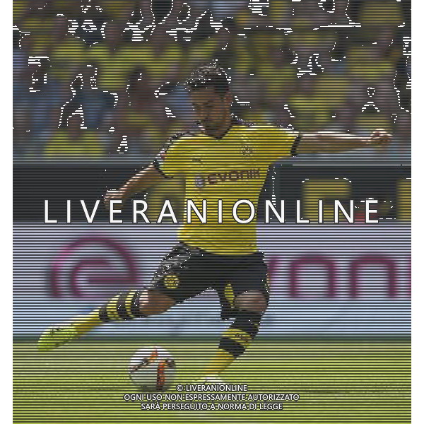 Fu§ball, firo : 04.07.2015 1.BL, 1.Bundesliga, Saison 2015/2016, BVB, Borussia Dortmund, Saisoneršffnung, Einzelaktion, Ilkay GUENDOGAN G†NDOGAN, BVB Borussia Dortmund, ganze Figur, $worldrightsEs gelten unsere AGB, einsehbar auf www.firosportphoto.de, copyright by firo sportphoto: Coesfelder Str. 207 D-48249 DŸlmen www.firosportphoto.de mail@firosportphoto.de (V o l k s b a n k B o c h u m - W i t t e n ) BLZ.: 430 601 29 Kt. Nr.: 341 117 100 Tel:Ê +49-2594-9916004 Fax:Ê+49-2594-9916005 AG ALDO LIVERANI SAS ONLY ITALY