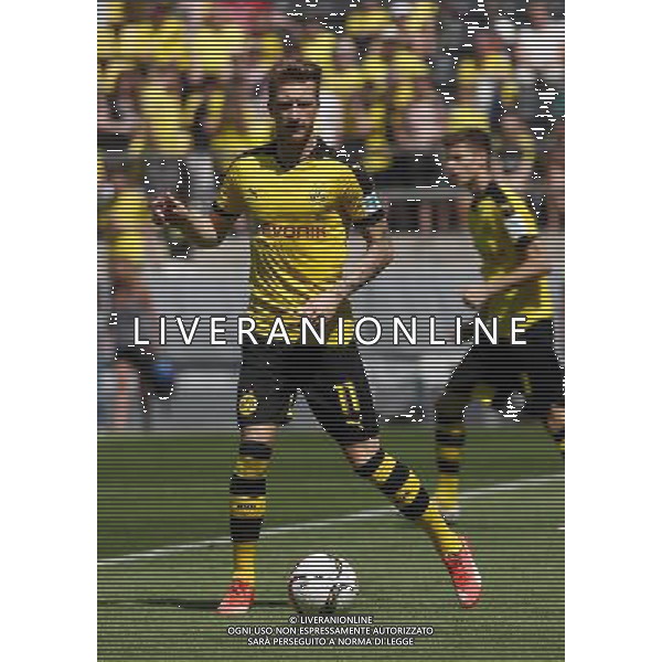 Fu§ball, firo : 04.07.2015 1.BL, 1.Bundesliga, Saison 2015/2016, BVB, Borussia Dortmund, Saisoneršffnung, Einzelaktion, Marco REUS, BVB Borussia Dortmund, ganze Figur, $worldrightsEs gelten unsere AGB, einsehbar auf www.firosportphoto.de, copyright by firo sportphoto: Coesfelder Str. 207 D-48249 DŸlmen www.firosportphoto.de mail@firosportphoto.de (V o l k s b a n k B o c h u m - W i t t e n ) BLZ.: 430 601 29 Kt. Nr.: 341 117 100 Tel:Ê +49-2594-9916004 Fax:Ê+49-2594-9916005 AG ALDO LIVERANI SAS ONLY ITALY