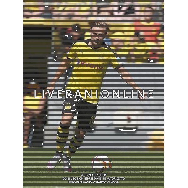 Fu§ball, firo : 04.07.2015 1.BL, 1.Bundesliga, Saison 2015/2016, BVB, Borussia Dortmund, Saisoneršffnung, Einzelaktion, Marcel SCHMELZER, BVB Borussia Dortmund, ganze Figur, $worldrightsEs gelten unsere AGB, einsehbar auf www.firosportphoto.de, copyright by firo sportphoto: Coesfelder Str. 207 D-48249 DŸlmen www.firosportphoto.de mail@firosportphoto.de (V o l k s b a n k B o c h u m - W i t t e n ) BLZ.: 430 601 29 Kt. Nr.: 341 117 100 Tel:Ê +49-2594-9916004 Fax:Ê+49-2594-9916005 AG ALDO LIVERANI SAS ONLY ITALY