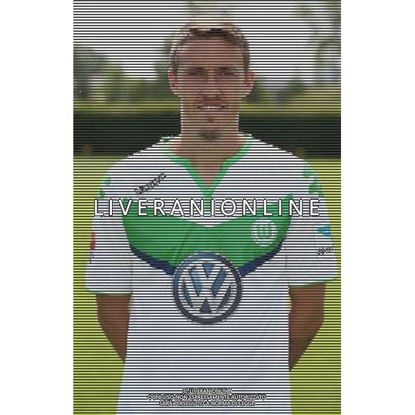 firo Fu§ball,Fussball, 16.07.2015 1. Bundesliga Saison 2015/2016 VFL Wolfsburg Fototermin Portrait, Wolfsburg, Max Kruse $worldrightsEs gelten unsere AGB, einsehbar auf www.firosportphoto.de copyright by firo sportphoto: Coesfelder Str. 207 D- 48249 DŸlmen www.firosportphoto.de mail@firosportphoto.de (V o l k s b a n k B o c h u m - W i t t e n ) BLZ.: 430 601 29 Kt. Nr.: 341 117 100 Tel: +49-2594 - 9916004 Fax: +49-2594 - 9916005 AG ALDO LIVERANI SAS ONLY ITALY