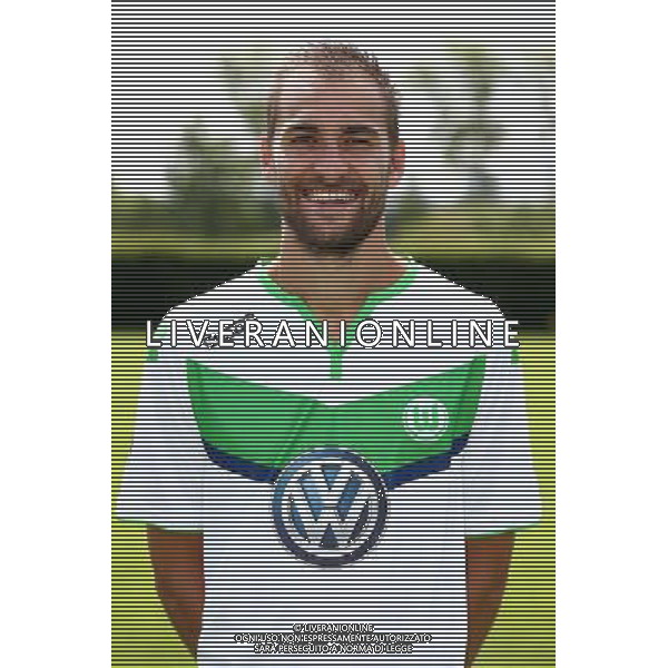 firo FuÃŸball,Fussball, 16.07.2015 1. Bundesliga Saison 2015/2016 VFL Wolfsburg Fototermin Wolfsburg, Portrait, Bas Dost $worldrightsEs gelten unsere AGB, einsehbar auf www.firosportphoto.de copyright by firo sportphoto: Coesfelder Str. 207 D- 48249 DÃ¼lmen www.firosportphoto.de mail@firosportphoto.de (V o l k s b a n k B o c h u m - W i t t e n ) BLZ.: 430 601 29 Kt. Nr.: 341 117 100 Tel: +49-2594 - 9916004 Fax: +49-2594 - 9916005 AG ALDO LIVERANI SAS ONLY ITALY