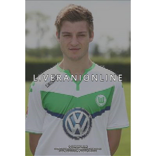 firo FuÃŸball,Fussball, 16.07.2015 1. Bundesliga Saison 2015/2016 VFL Wolfsburg Fototermin Wolfsburg, Portrait, Robin Knoche $worldrightsEs gelten unsere AGB, einsehbar auf www.firosportphoto.de copyright by firo sportphoto: Coesfelder Str. 207 D- 48249 DÃ¼lmen www.firosportphoto.de mail@firosportphoto.de (V o l k s b a n k B o c h u m - W i t t e n ) BLZ.: 430 601 29 Kt. Nr.: 341 117 100 Tel: +49-2594 - 9916004 Fax: +49-2594 - 9916005 AG ALDO LIVERANI SAS ONLY ITALY