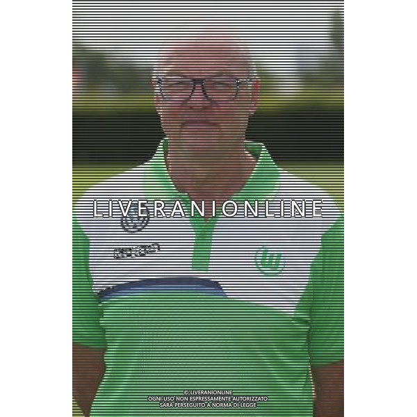 firo FuÃŸball,Fussball, 16.07.2015 1. Bundesliga Saison 2015/2016 VFL Wolfsburg Fototermin Wolfsburg, Portrait, Heribert RÃ¼ttger, Zeugwart $worldrightsEs gelten unsere AGB, einsehbar auf www.firosportphoto.de copyright by firo sportphoto: Coesfelder Str. 207 D- 48249 DÃ¼lmen www.firosportphoto.de mail@firosportphoto.de (V o l k s b a n k B o c h u m - W i t t e n ) BLZ.: 430 601 29 Kt. Nr.: 341 117 100 Tel: +49-2594 - 9916004 Fax: +49-2594 - 9916005 AG ALDO LIVERANI SAS ONLY ITALY