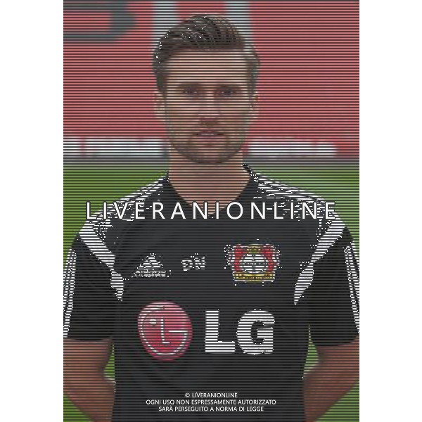 firo : 13.07.2015 Fu§ball, 1.Bundesliga,Saison 2015/2016 Bayer 04 Leverkusen, Fototermin, Portraittermin, NIEDZKOWSKI, Portrait $worldrights,Es gelten unsere AGB, einsehbar auf www.firosportphoto.de, copyright by firo sportphoto: Coesfelder Str. 207 D-48249 DŸlmen www.firosportphoto.de mail@firosportphoto.de (V o l k s b a n k B o c h u m - W i t t e n ) BLZ.: 430 601 29 Kt. Nr.: 341 117 100 Tel:Ê +49-2594-9916004 Fax:Ê+49-2594-9916005 AG ALDO LIVERANI SAS ONLY ITALY