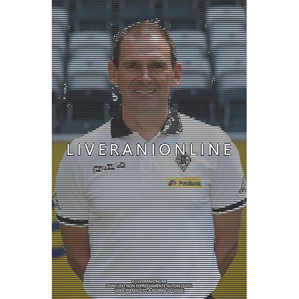 firo : 10.07.2015 Fu§ball, 1.Bundesliga,Saison 2015/2016 VfL Borussia Mšnchengladbach, Gladbach, Fototermin, Portraittermin, Co-Trainer Manfred STEFES, Portrait $worldrights,Es gelten unsere AGB, einsehbar auf www.firosportphoto.de, copyright by firo sportphoto: Coesfelder Str. 207 D-48249 DŸlmen www.firosportphoto.de mail@firosportphoto.de (V o l k s b a n k B o c h u m - W i t t e n ) BLZ.: 430 601 29 Kt. Nr.: 341 117 100 Tel:Ê +49-2594-9916004 Fax:Ê+49-2594-9916005