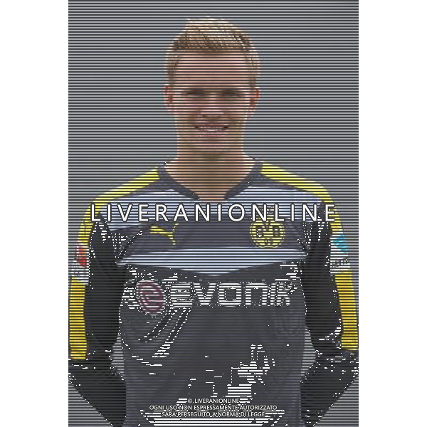 firo : 15.07.2015 Fu§ball, 1.Bundesliga,Saison 2015/2016 BVB, Borussia Dortmund, Fototermin, Portraittermin, Henrik BONMANN, $worldrights,Es gelten unsere AGB, einsehbar auf www.firosportphoto.de, copyright by firo sportphoto: Coesfelder Str. 207 D-48249 DŸlmen www.firosportphoto.de mail@firosportphoto.de (V o l k s b a n k B o c h u m - W i t t e n ) BLZ.: 430 601 29 Kt. Nr.: 341 117 100 Tel:Ê +49-2594-9916004 Fax:Ê+49-2594-9916005