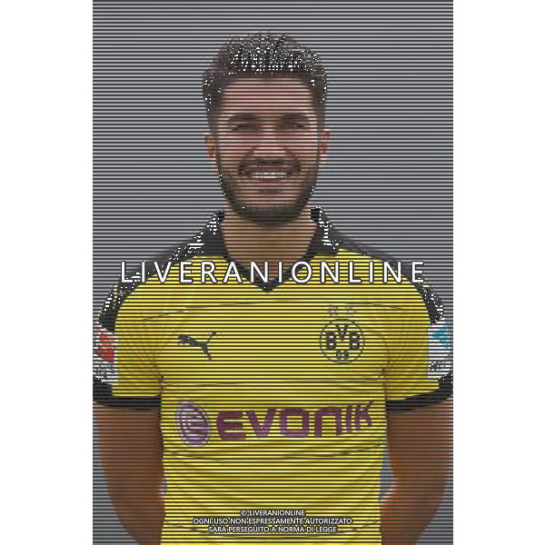 firo : 15.07.2015 Fu§ball, 1.Bundesliga,Saison 2015/2016 BVB, Borussia Dortmund, Fototermin, Portraittermin, Nuri SAHIN $worldrights,Es gelten unsere AGB, einsehbar auf www.firosportphoto.de, copyright by firo sportphoto: Coesfelder Str. 207 D-48249 DŸlmen www.firosportphoto.de mail@firosportphoto.de (V o l k s b a n k B o c h u m - W i t t e n ) BLZ.: 430 601 29 Kt. Nr.: 341 117 100 Tel:Ê +49-2594-9916004 Fax:Ê+49-2594-9916005