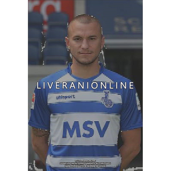 firo : 16.07.2015 Fu§ball, 2.Bundesliga,Saison 2015/2016 MSV Duisburg,Fototermin, Portraittermin, Simon BRANDSTETTER, $worldrights,Es gelten unsere AGB, einsehbar auf www.firosportphoto.de, copyright by firo sportphoto: Coesfelder Str. 207 D-48249 DŸlmen www.firosportphoto.de mail@firosportphoto.de (V o l k s b a n k B o c h u m - W i t t e n ) BLZ.: 430 601 29 Kt. Nr.: 341 117 100 Tel:Ê +49-2594-9916004 Fax:Ê+49-2594-9916005 AG ALDO LIVERANI SAS ONLY ITALY