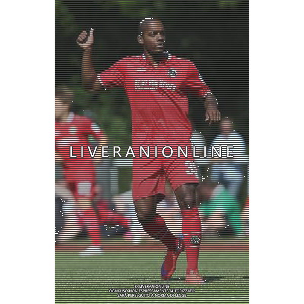 firo Fu§ball,Fussball, 11.07.2015 1. Bundesliga Saison 2015/2016 FC Wunstdorf - Hannover 96 Hannover, Einzelaktion, ganze FIgur, Charlison Benschop, Gestik, Daumen hoch $worldrightsEs gelten unsere AGB, einsehbar auf www.firosportphoto.de copyright by firo sportphoto: Coesfelder Str. 207 D- 48249 DŸlmen www.firosportphoto.de mail@firosportphoto.de (V o l k s b a n k B o c h u m - W i t t e n ) BLZ.: 430 601 29 Kt. Nr.: 341 117 100 Tel: +49-2594 - 9916004 Fax: +49-2594 - 9916005 AG ALDO LIVERANI SAS ONLY ITALY