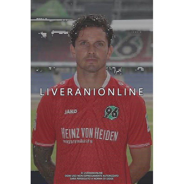 FuÃŸball, firo : 13.07.2015 1.BL, 1.Bundesliga, Saison 2015/2016, Hannover 96, Mannschaftsfoto, Fototermin, Portraits, Portraitfotos, Leon Andreasen, Hannover 96, $worldrightsEs gelten unsere AGB, einsehbar auf www.firosportphoto.de, copyright by firo sportphoto: Coesfelder Str. 207 D-48249 DÃ¼lmen www.firosportphoto.de mail@firosportphoto.de (V o l k s b a n k B o c h u m - W i t t e n ) BLZ.: 430 601 29 Kt. Nr.: 341 117 100 Tel:Â  +49-2594-9916004 Fax:Â +49-2594-9916005 AG ALDO LIVERANI SAS ONLY ITALY