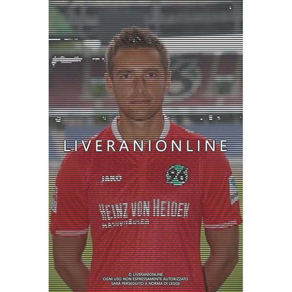 FuÃŸball, firo : 13.07.2015 1.BL, 1.Bundesliga, Saison 2015/2016, Hannover 96, Mannschaftsfoto, Fototermin, Portraits, Portraitfotos, Artur Sobiech, Hannover 96, $worldrightsEs gelten unsere AGB, einsehbar auf www.firosportphoto.de, copyright by firo sportphoto: Coesfelder Str. 207 D-48249 DÃ¼lmen www.firosportphoto.de mail@firosportphoto.de (V o l k s b a n k B o c h u m - W i t t e n ) BLZ.: 430 601 29 Kt. Nr.: 341 117 100 Tel:Â  +49-2594-9916004 Fax:Â +49-2594-9916005 AG ALDO LIVERANI SAS ONLY ITALY
