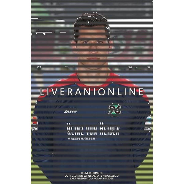 FuÃŸball, firo : 13.07.2015 1.BL, 1.Bundesliga, Saison 2015/2016, Hannover 96, Mannschaftsfoto, Fototermin, Portraits, Portraitfotos, Philipp Tschauner, Hannover 96, $worldrightsEs gelten unsere AGB, einsehbar auf www.firosportphoto.de, copyright by firo sportphoto: Coesfelder Str. 207 D-48249 DÃ¼lmen www.firosportphoto.de mail@firosportphoto.de (V o l k s b a n k B o c h u m - W i t t e n ) BLZ.: 430 601 29 Kt. Nr.: 341 117 100 Tel:Â  +49-2594-9916004 Fax:Â +49-2594-9916005 AG ALDO LIVERANI SAS ONLY ITALY