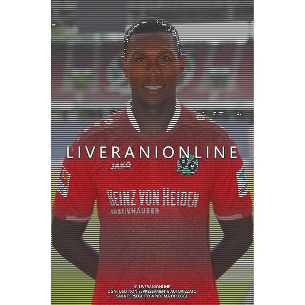 FuÃŸball, firo : 13.07.2015 1.BL, 1.Bundesliga, Saison 2015/2016, Hannover 96, Mannschaftsfoto, Fototermin, Portraits, Portraitfotos, Marcelo, Hannover 96, $worldrightsEs gelten unsere AGB, einsehbar auf www.firosportphoto.de, copyright by firo sportphoto: Coesfelder Str. 207 D-48249 DÃ¼lmen www.firosportphoto.de mail@firosportphoto.de (V o l k s b a n k B o c h u m - W i t t e n ) BLZ.: 430 601 29 Kt. Nr.: 341 117 100 Tel:Â  +49-2594-9916004 Fax:Â +49-2594-9916005 AG ALDO LIVERANI SAS ONLY ITALY