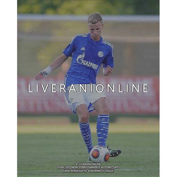 firo Fu§ball,Fussball, 10.07.2015 1. Bundesliga Saison 2015/2016 Vorbereitung, Trainingslager, FC Schalke 04, in Velden …sterreich, Testspiel, Test, RZ Pellets WAC, Wolfsberg - FC Schalke 04 10.07.2015 Einzelaktion, Marvin Friedrich, Schalke, $worldrightsEs gelten unsere AGB, einsehbar auf www.firosportphoto.de copyright by firo sportphoto: Coesfelder Str.207 48249 DŸlmen www.firosportphoto.de mail@firosportphoto.de (V o l k s b a n k B o c h u m - W i t t e n ) BLZ.: 430 601 29 Kt. Nr.: 341 117 100 Tel:Ê 02594 - 9916004 Fax:Ê02594 - 9916005 AG ALDO LIVERANI SAS ONLY ITALY