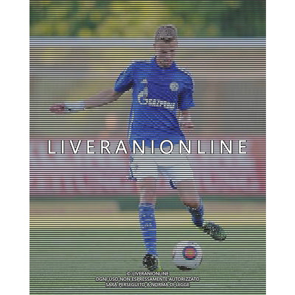 firo Fu§ball,Fussball, 10.07.2015 1. Bundesliga Saison 2015/2016 Vorbereitung, Trainingslager, FC Schalke 04, in Velden …sterreich, Testspiel, Test, RZ Pellets WAC, Wolfsberg - FC Schalke 04 10.07.2015 Einzelaktion, Marvin Friedrich, Schalke, $worldrightsEs gelten unsere AGB, einsehbar auf www.firosportphoto.de copyright by firo sportphoto: Coesfelder Str.207 48249 DŸlmen www.firosportphoto.de mail@firosportphoto.de (V o l k s b a n k B o c h u m - W i t t e n ) BLZ.: 430 601 29 Kt. Nr.: 341 117 100 Tel:Ê 02594 - 9916004 Fax:Ê02594 - 9916005 AG ALDO LIVERANI SAS ONLY ITALY