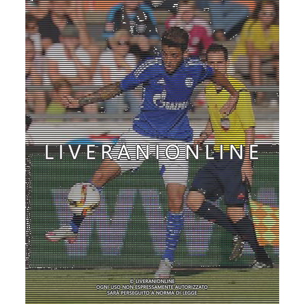 firo Fu§ball,Fussball, 10.07.2015 1. Bundesliga Saison 2015/2016 Vorbereitung, Trainingslager, FC Schalke 04, in Velden …sterreich, Testspiel, Test, RZ Pellets WAC, Wolfsberg - FC Schalke 04 10.07.2015 Einzelaktion, Junior Caicara, Schalke, $worldrightsEs gelten unsere AGB, einsehbar auf www.firosportphoto.de copyright by firo sportphoto: Coesfelder Str.207 48249 DŸlmen www.firosportphoto.de mail@firosportphoto.de (V o l k s b a n k B o c h u m - W i t t e n ) BLZ.: 430 601 29 Kt. Nr.: 341 117 100 Tel:Ê 02594 - 9916004 Fax:Ê02594 - 9916005 AG ALDO LIVERANI SAS ONLY ITALY