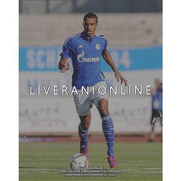 firo Fu§ball,Fussball, 10.07.2015 1. Bundesliga Saison 2015/2016 Vorbereitung, Trainingslager, FC Schalke 04, in Velden …sterreich, Testspiel, Test, RZ Pellets WAC, Wolfsberg - FC Schalke 04 10.07.2015 Einzelaktion, Joel Matip, Schalke, $worldrightsEs gelten unsere AGB, einsehbar auf www.firosportphoto.de copyright by firo sportphoto: Coesfelder Str.207 48249 DŸlmen www.firosportphoto.de mail@firosportphoto.de (V o l k s b a n k B o c h u m - W i t t e n ) BLZ.: 430 601 29 Kt. Nr.: 341 117 100 Tel:Ê 02594 - 9916004 Fax:Ê02594 - 9916005 AG ALDO LIVERANI SAS ONLY ITALY