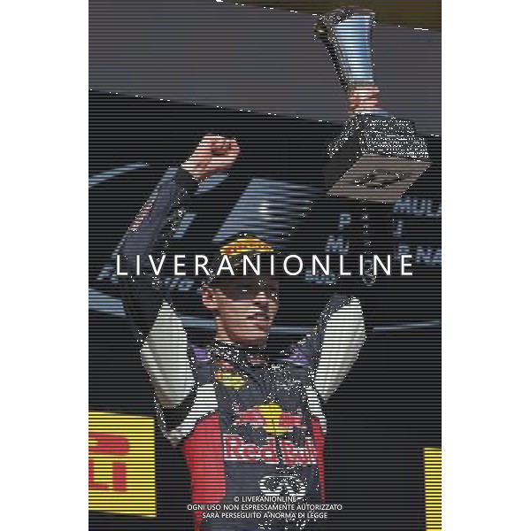 Daniil Kvyat (RUS) Red Bull Racing celebrates his second position on the podium. 26.07.2015. Formula 1 World Championship, Rd 10, Hungarian Grand Prix, Budapest, Hungary, Race Day. AG ALDO LIVERANI SAS ONLY ITALY