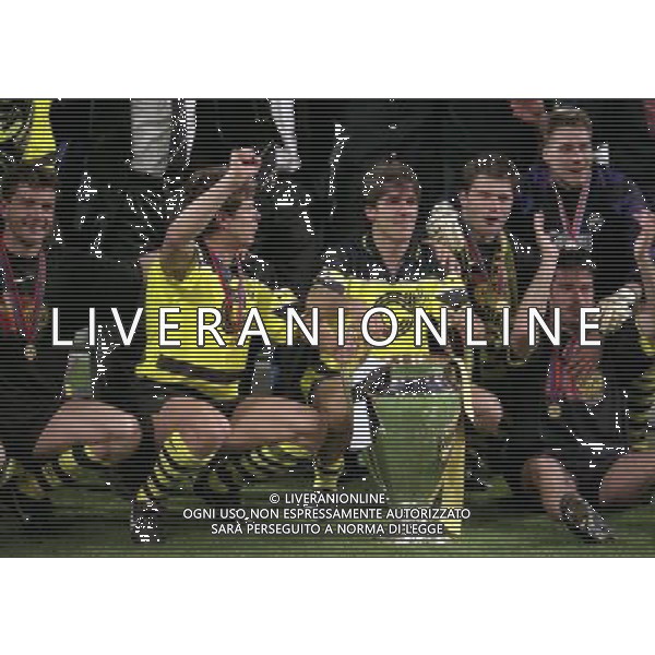 MONACO 28-05-1997 FINALE DI CHAMPIONS LEAGUE BORUSSIA DORTMUND-JUVENTUS NELLAFOTO KARL HEINZ RIDLE E ANDREAS MOLLER CON LA COPPA DEI CAMPIOBNI AG ALDO LIVERANI SAS