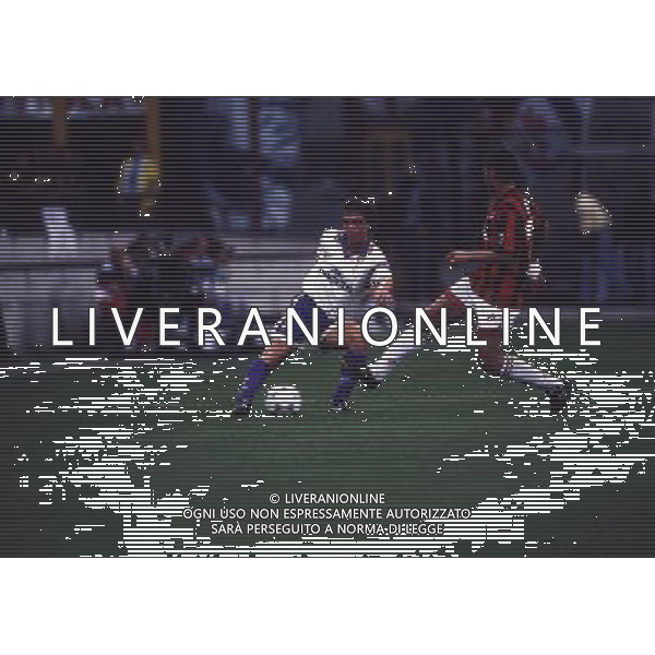 RETROSPETTIVA GIOVANNI PIACENTINI CALCIATORE NELLA FOTO GIOVANNI PIACENTINI CON LA MAGLIA DELLA FIORENTINA AG ALDO LIVERANI SAS