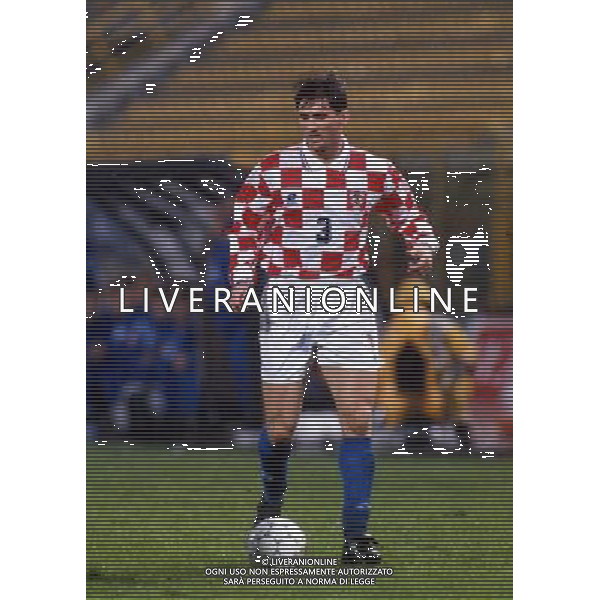 RETROSPETTIVA JARNI ROBERT CALCIATORE NELLA FOTO JARNI ROBERT CON LA MAGLIA DELLA NAZIONALE CROATA AG ALDO LIVERANI SAS