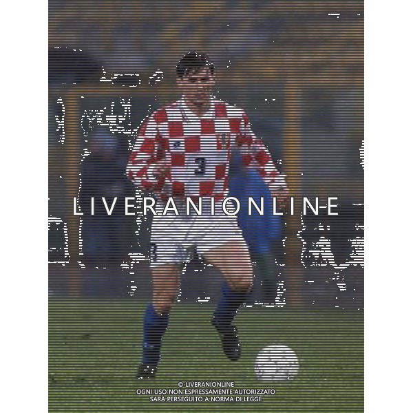 RETROSPETTIVA JARNI ROBERT CALCIATORE NELLA FOTO JARNI ROBERT CON LA MAGLIA DELLA NAZIONALE CROATA AG ALDO LIVERANI SAS