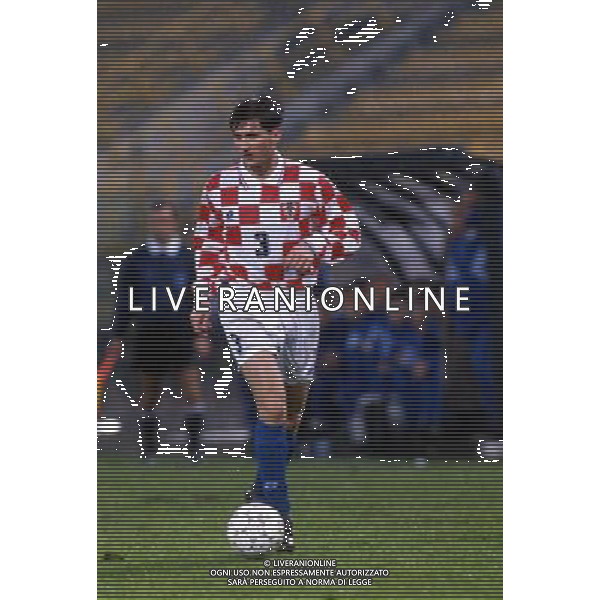 RETROSPETTIVA JARNI ROBERT CALCIATORE NELLA FOTO JARNI ROBERT CON LA MAGLIA DELLA NAZIONALE CROATA AG ALDO LIVERANI SAS