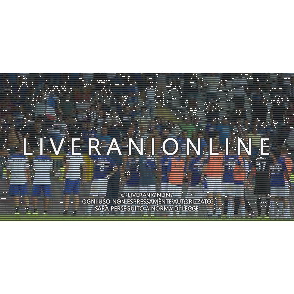 UEFA Europa League 2015/2016 Terzo Turno di Qualificazione Andata Torino - 30.07.2015 Sampdoria-Vojvodina Nella Foto:La Squadra della Sampdoria a colloquio con i tifosi /Ph.Vitez-Ag. Aldo Liverani