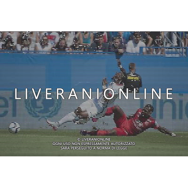 Serge AURIER / Henri BEDIMO - 01.08.2015 - Lyon / PSG - Trophee des Champions 2015 -Montreal Photo : Catherine Legault / Icon Sport *** Local Caption *** AG ALDO LIVERANI SAS ONLY ITALY *** Local Caption *** AG ALDO LIVERANI SAS ONLY ITALY