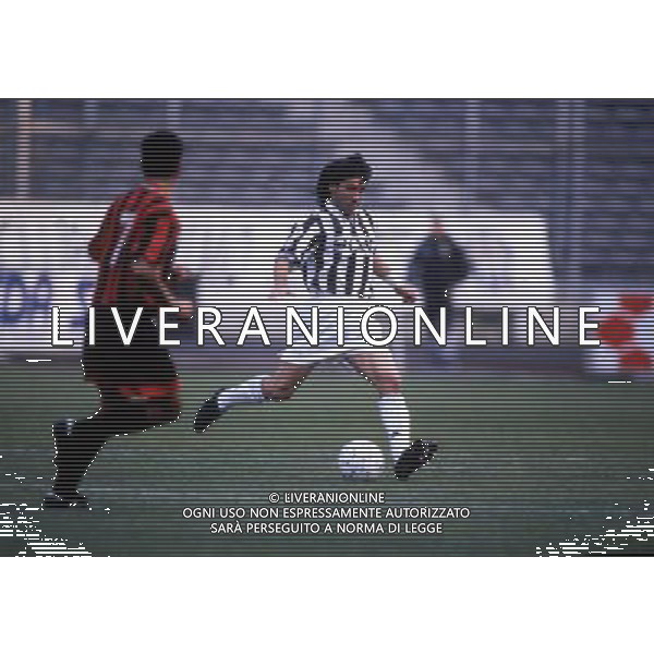 RETROSPETTIVA AMETRANO RAFFAELE CALCIATORE NELLA FOTO AMETRANO RAFFAELE CON LA MAGLIA DELLA JUVENTUS AG ALDO LIVERANI SAS