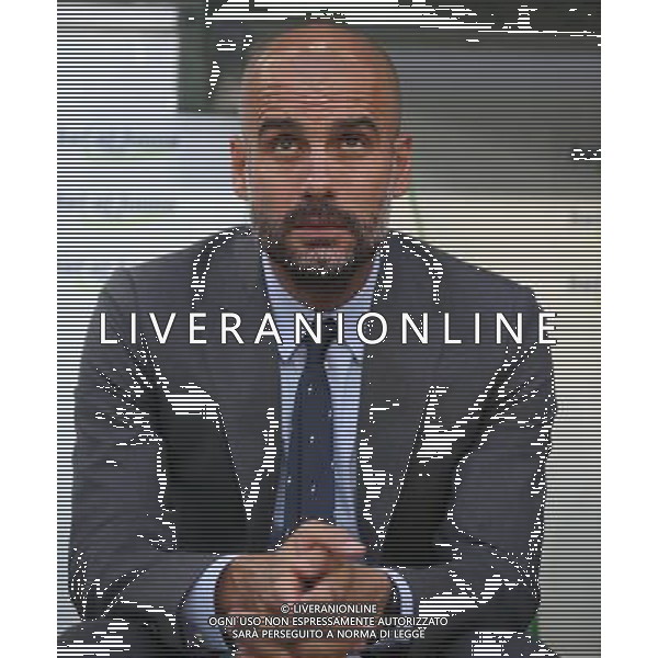 firo : 01.08.2015 Fu§ball, 1.Bundesliga,Saison 2015/2016 Super Cup Finale VfL Wolfsburg - FC Bayern MŸnchen Muenchen gestik portrair pep guardiola $worldrights,Es gelten unsere AGB, einsehbar auf www.firosportphoto.de, copyright by firo sportphoto: Coesfelder Str. 207 D-48249 DŸlmen www.firosportphoto.de mail@firosportphoto.de (V o l k s b a n k B o c h u m - W i t t e n ) BLZ.: 430 601 29 Kt. Nr.: 341 117 100 Tel:Ê +49-2594-9916004 Fax:Ê+49-2594-9916005 AG ALDO LIVERANI SAS ONLY ITALY