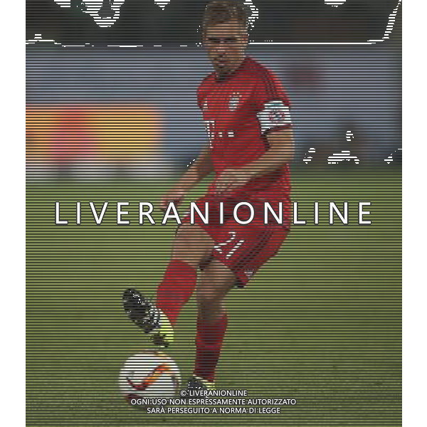 firo : 01.08.2015 Fu§ball, 1.Bundesliga,Saison 2015/2016 Super Cup Finale VfL Wolfsburg - FC Bayern MŸnchen Muenchen 5:4 N.E. Philipp Lahm Einzelaktion $worldrights,Es gelten unsere AGB, einsehbar auf www.firosportphoto.de, copyright by firo sportphoto: Coesfelder Str. 207 D-48249 DŸlmen www.firosportphoto.de mail@firosportphoto.de (V o l k s b a n k B o c h u m - W i t t e n ) BLZ.: 430 601 29 Kt. Nr.: 341 117 100 Tel:Ê +49-2594-9916004 Fax:Ê+49-2594-9916005 AG ALDO LIVERANI SAS ONLY ITALY