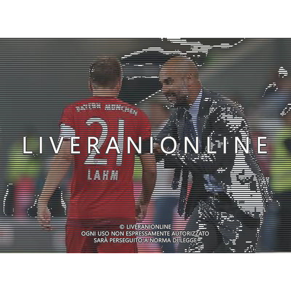 firo Fu§ball, Fussball, 01.08.2015 Supercup Finale 2015/2016 VfL Wolfsburg - FCB FC Bayern MŸnchen Muenchen 6:5 n.E. nach Elfmeterschie§en FCB Trainer Coach Pep Guardiola, Gestik, Geste, FCB Philipp Lahm $worldrights Es gelten unsere AGB, einsehbar auf www.firosportphoto.de copyright by firo sportphoto: Coesfelder Stra§e 207 48249 DŸlmen Duelmen www.firosportphoto.de mail@firosportphoto.de (V o l k s b a n k B o c h u m - W i t t e n ) BLZ.: 430 601 29 Kt. Nr.: 341 117 100 Tel:Ê 0209 - 9304402 Fax:Ê 0209 - 9304443 AG ALDO LIVERANI SAS ONLY ITALY