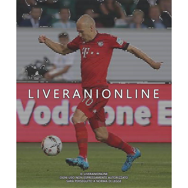 firo Fu§ball, Fussball, 01.08.2015 Supercup Finale 2015/2016 VfL Wolfsburg - FCB FC Bayern MŸnchen Muenchen 6:5 n.E. nach Elfmeterschie§en FCB Arjen Robben, Einzelaktion $worldrights Es gelten unsere AGB, einsehbar auf www.firosportphoto.de copyright by firo sportphoto: Coesfelder Stra§e 207 48249 DŸlmen Duelmen www.firosportphoto.de mail@firosportphoto.de (V o l k s b a n k B o c h u m - W i t t e n ) BLZ.: 430 601 29 Kt. Nr.: 341 117 100 Tel:Ê 0209 - 9304402 Fax:Ê 0209 - 9304443 AG ALDO LIVERANI SAS ONLY ITALY