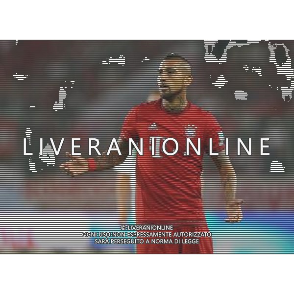 firo Fu§ball, Fussball, 01.08.2015 Supercup Finale 2015/2016 VfL Wolfsburg - FCB FC Bayern MŸnchen Muenchen 6:5 n.E. nach Elfmeterschie§en FCB Arturo Vidal, halbe figur, Gestik, Geste $worldrights Es gelten unsere AGB, einsehbar auf www.firosportphoto.de copyright by firo sportphoto: Coesfelder Stra§e 207 48249 DŸlmen Duelmen www.firosportphoto.de mail@firosportphoto.de (V o l k s b a n k B o c h u m - W i t t e n ) BLZ.: 430 601 29 Kt. Nr.: 341 117 100 Tel:Ê 0209 - 9304402 Fax:Ê 0209 - 9304443 AG ALDO LIVERANI SAS ONLY ITALY