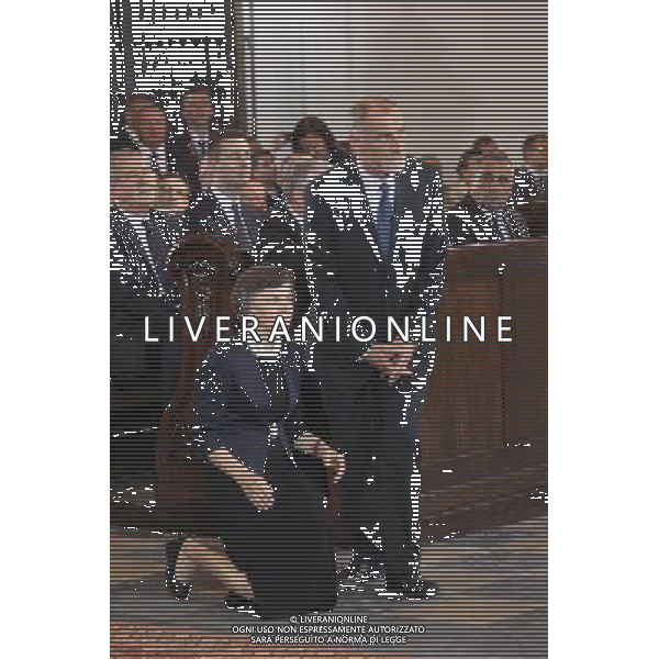 WARSZAWA 06.08.2015 INAUGURACJA PREZYDENTA ANDRZEJA DUDY KATEDRA SW JANA MSZA SW W INTENCJI OJCZYZNY N Z. FOT. ALEKSANDER MAJDANSKI / NEWSPIX --- Newspix.pl RODZICE JAN JANINA Warsaw, St. Stephen\'s Cathedral. Jan - Mass for the intention of the newly sworn president Andrzej Duda --- Newspix.pl parents of ANDRZEJ DUDA - JAN AND JANINA DUDA /AGENZIA ALDO LIVERANI SAS - ITALY ONLY - EDITORIAL USE ONLY - Varsavia, Polonia - Cattedrale di Santo Stefano - Santa Messa per il giuramento del nuovo presidente Andrzej Duda *** Local Caption *** www.newspix.pl mail us: info@newspix.pl call us: 0048 022 23 22 222 --- Polish Picture Agency by Ringier Axel Springer Poland