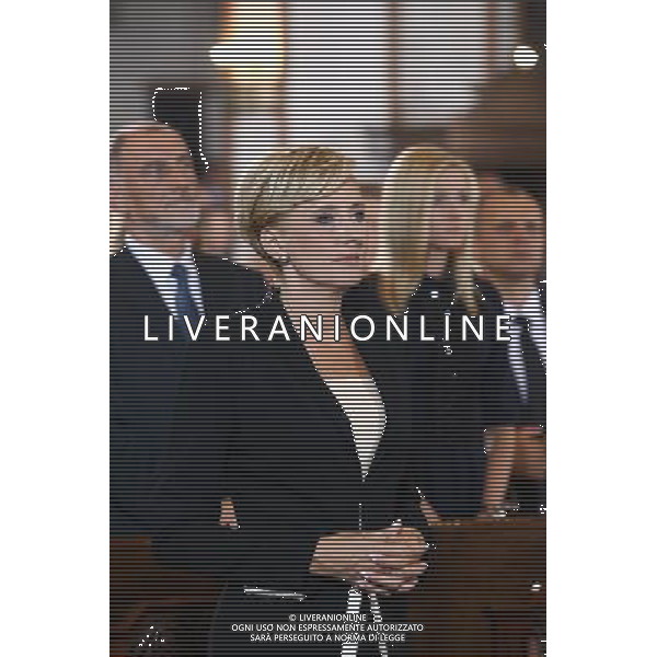 WARSZAWA ARCHIKATEDRA SW.JANA CHRZCICIELA 06.08.2015 MSZA SW W INTENCJI OJCZYZNY I INEAUGURUJACEGO SLUZBE PREZYDENTA RP ANDRZEJA DUDY N Z AGATA DUDA FOT.TEDI/NEWSPIX.PL --- Newspix.pl Warsaw, St. Stephen\'s Cathedral. Jan - Mass for the intention of the newly sworn president Andrzej Duda /AGENZIA ALDO LIVERANI SAS - ITALY ONLY - EDITORIAL USE ONLY - Varsavia, Polonia - Cattedrale di Santo Stefano - Santa Messa per il giuramento del nuovo presidente Andrzej Duda *** Local Caption *** www.newspix.pl mail us: info@newspix.pl call us: 0048 022 23 22 222 --- Polish Picture Agency by Ringier Axel Springer Poland