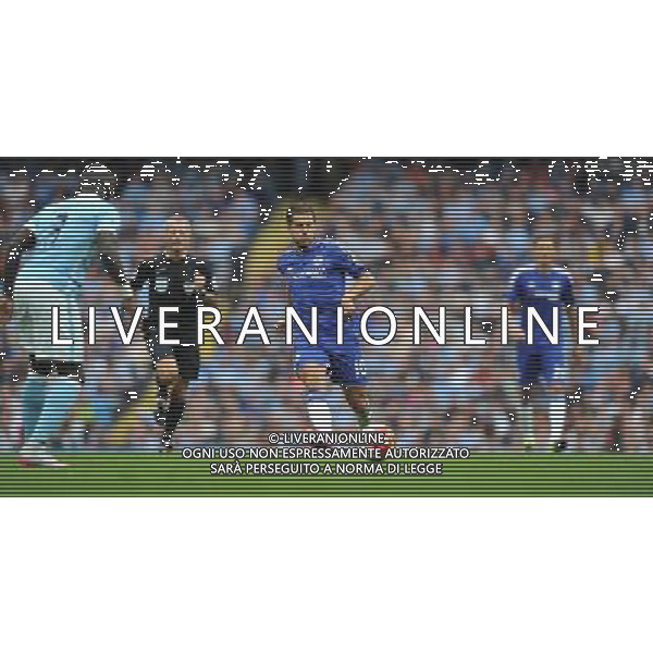 Chelsea\'s Eden Hazard Photographer Dave Howarth/CameraSport Football - Barclays Premiership - Manchester City v Chelsea - Sunday 16th August 2015 - Etihad Stadium - Manchester © CameraSport - 43 Linden Ave. Countesthorpe. Leicester. England. LE8 5PG - Tel: +44 (0) 116 277 4147 - admin@camerasport.com - www.camerasport.com AG ALDO LIVERANI SAS ONLY ITALY