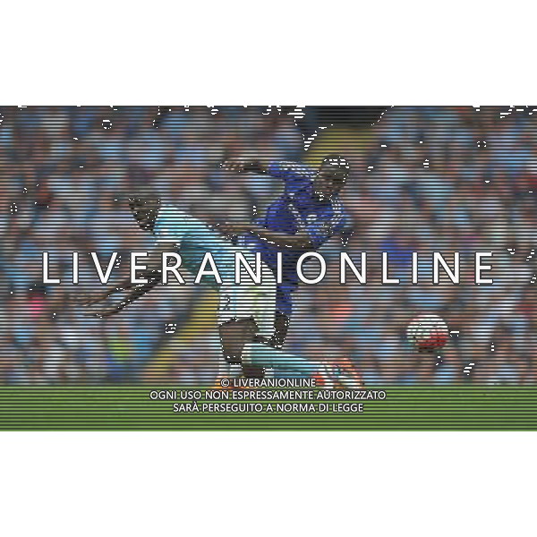 Manchester City\'s Yaya Toure and Chelsea\'s Kurt Zouma Photographer Dave Howarth/CameraSport Football - Barclays Premiership - Manchester City v Chelsea - Sunday 16th August 2015 - Etihad Stadium - Manchester © CameraSport - 43 Linden Ave. Countesthorpe. Leicester. England. LE8 5PG - Tel: +44 (0) 116 277 4147 - admin@camerasport.com - www.camerasport.com AG ALDO LIVERANI SAS ONLY ITALY