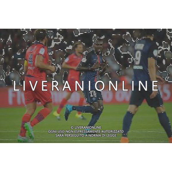 Blaise MATUIDI / Edinson Cavani - 16.08.2015 - PSG / Gazelec Ajaccio - 2eme journee de Ligue 1 Photo : Andre Ferreira / Icon Sport *** Local Caption *** /AGENZIA ALDO LIVERANI SAS - ITALY ONLY - EDITORIAL USE ONLY - *** Local Caption *** /AGENZIA ALDO LIVERANI SAS - ITALY ONLY - EDITORIAL USE ONLY -