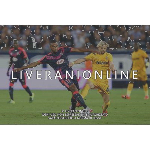 Isaac Kiese Thelin / Anatoliy Tymoshchuk - 20.08.2015 - Bordeaux / Kairat Almaty - Play Off Aller de Europa League Photo : Manuel Blondeau / Icon Sport /AGENZIA ALDO LIVERANI SAS - ITALY ONLY - EDITORIAL USE ONLY