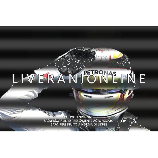 Lewis Hamilton (GBR) Mercedes AMG F1 celebrates his pole position in parc ferme. 22.08.2015. Formula 1 World Championship, Rd 11, Belgian Grand Prix, Spa Francorchamps, Belgium, Qualifying Day. /AGENZIA ALDO LIVERANI SAS - ITALY ONLY - EDITORIAL USE ONLY - Gp F1 Belgio Prove Ufficiali