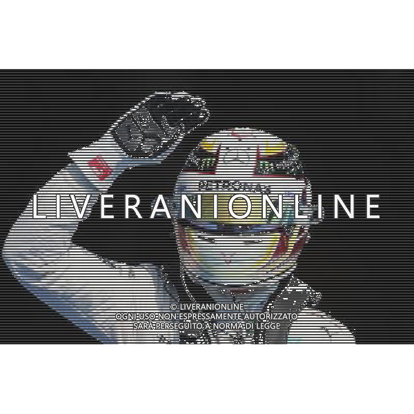 Lewis Hamilton (GBR) Mercedes AMG F1 celebrates his pole position in parc ferme. 22.08.2015. Formula 1 World Championship, Rd 11, Belgian Grand Prix, Spa Francorchamps, Belgium, Qualifying Day. /AGENZIA ALDO LIVERANI SAS - ITALY ONLY - EDITORIAL USE ONLY - Gp F1 Belgio Prove Ufficiali