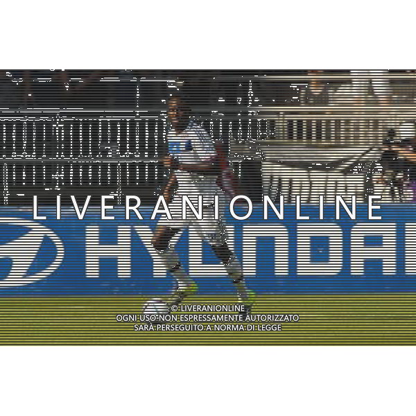 Mapou YANGA MBIWA - 22.08.2015 - Lyon / Rennes - 3eme journee de Ligue 1 Photo : Jean Paul Thomas / Icon Sport /AGENZIA ALDO LIVERANI SAS - ITALY ONLY - EDITORIAL USE ONLY -
