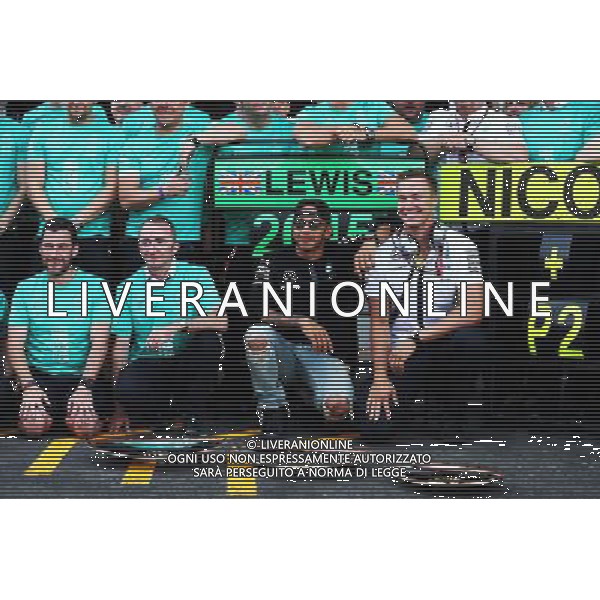 Race winner Lewis Hamilton (GBR) Mercedes AMG F1 celebrates with the team. 23.08.2015. Formula 1 World Championship, Rd 13, Belgian Grand Prix, Spa Francorchamps, Belgium, Race Day. AG ALDO LIVERANI SAS ONLY ITALY