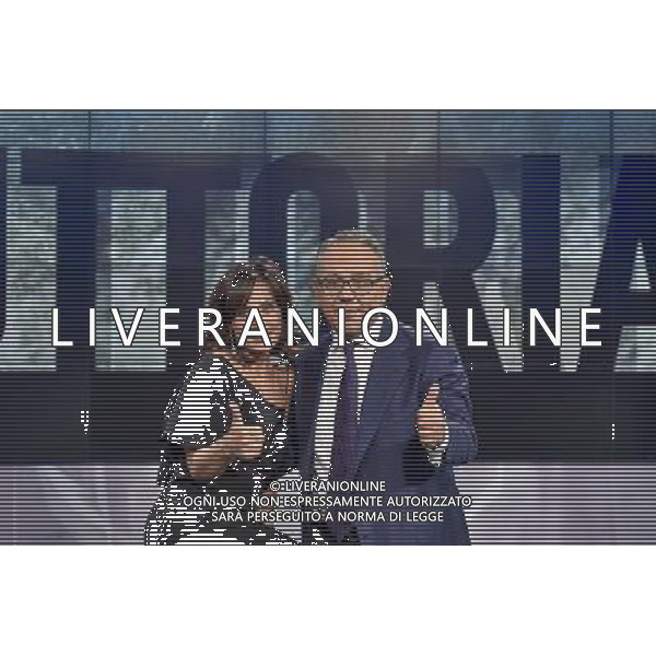 Roma - 24/08/2015 - Studi Rai Saxa Rubra -Trasmissione TV \' Il Processo del Lunedi\' \' - nella foto: Enrico Varriale e Giovanna Carollo / Ph. Fabrizio Corradetti - Ag. Aldo Liverani sas